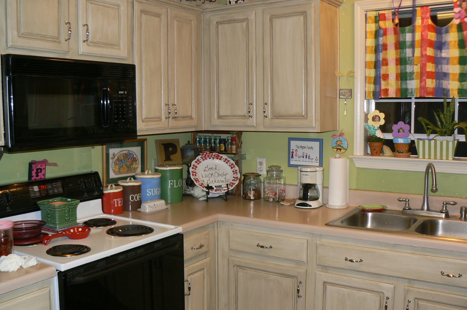 kitchen-cabinet-paint-color-ideas-101